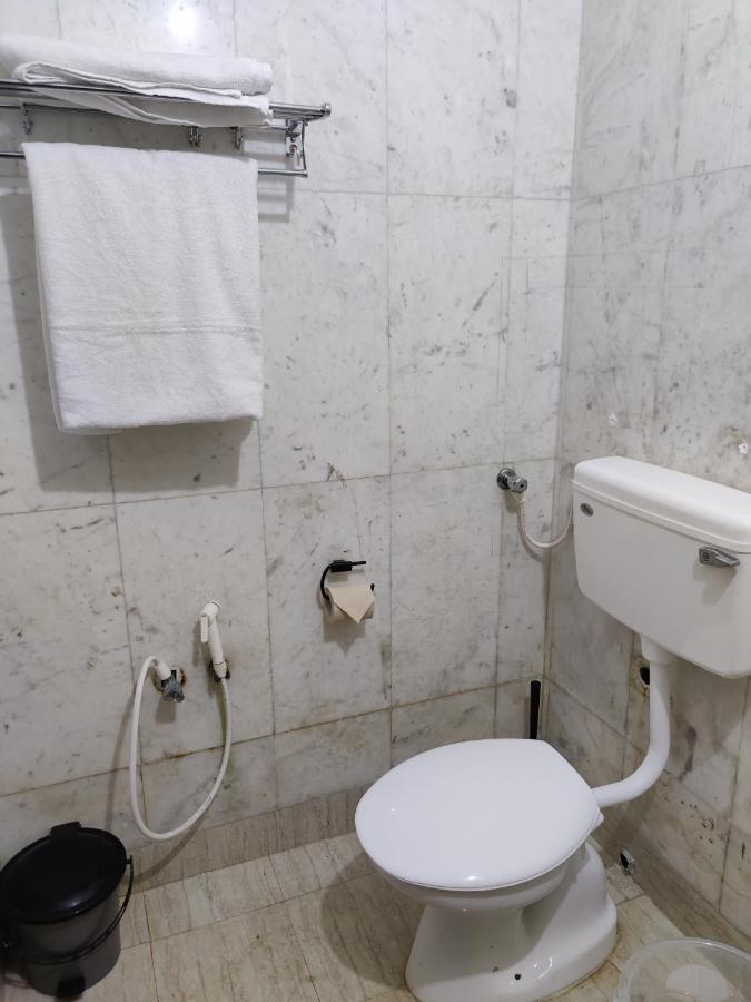 Unpack Hostel Пудучеррі Екстер'єр фото