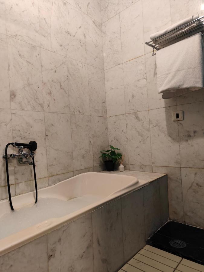 Unpack Hostel Пудучеррі Екстер'єр фото